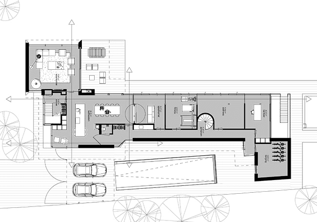 Exterieurimpressie van luxe villa met mediterrane tuin